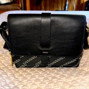 Fossil Women's Kinley Faux Leather Small Crossbody Purse - NWOT